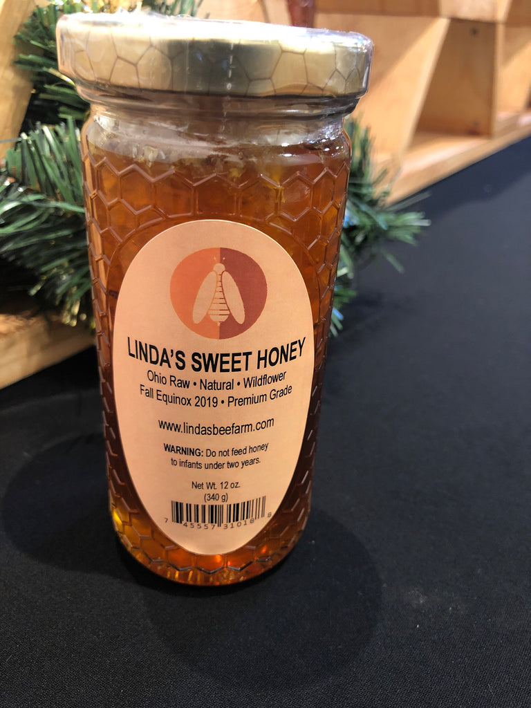 Honey Comb in the Jar - The Beepothekere Shop by Linda's Bee Farm, LLC